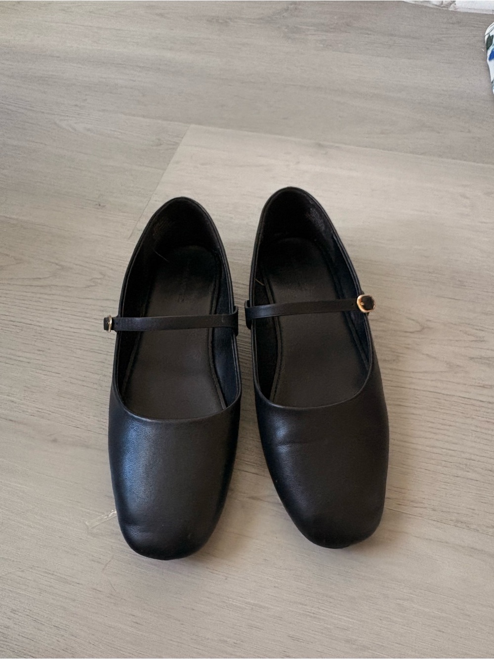 Banana Republic Black Mary Jane Flats with Strap
